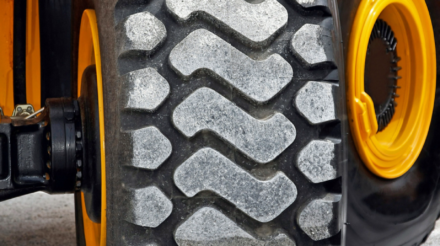 INDUSTRIAL TYRES2